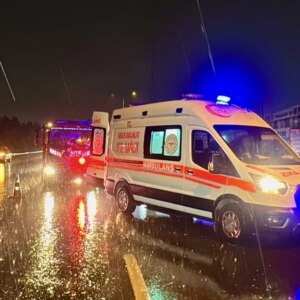 cayirovada zincirleme kaza 1 olu 2 surucu tutuklandi XVObmVap