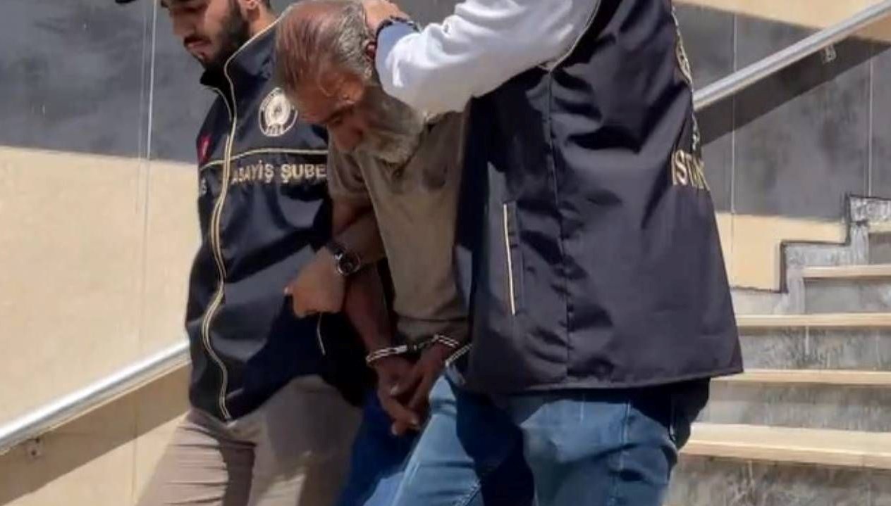 galata koprusunde kumar oynatan supheli yakalandi HF5TmzC5