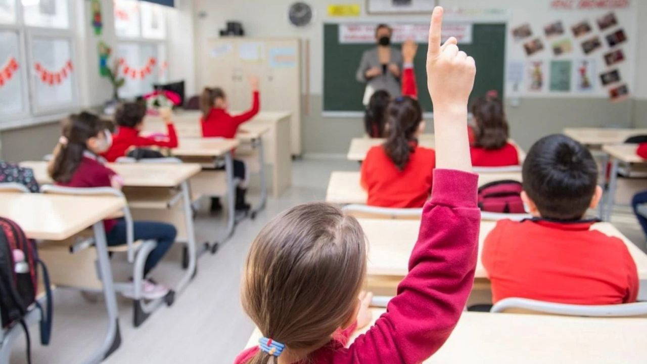 bakan tekin egitime ayrilan payin oecd ortalamasini gectigini soyledi gercegin oyle olmadigi ortaya cikti F7IVHgek