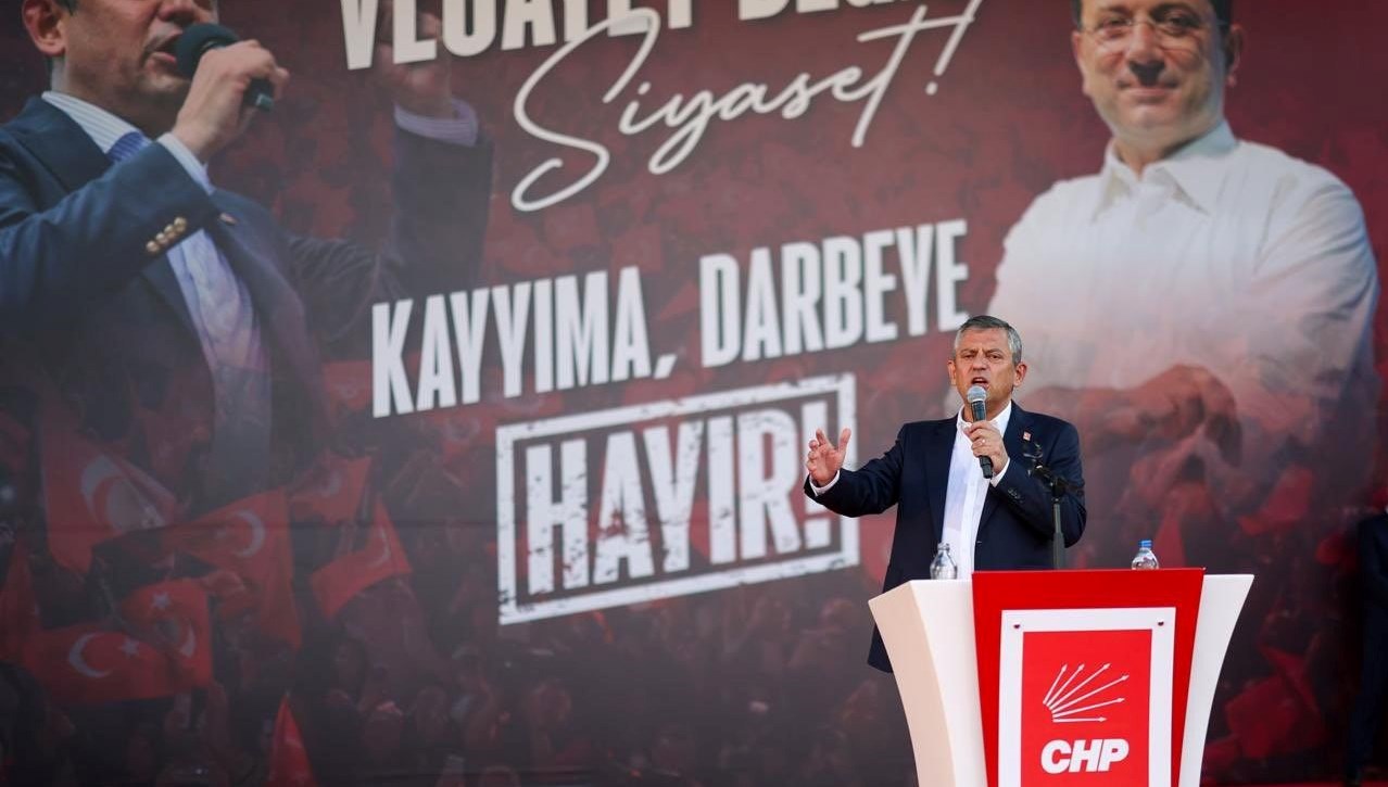 ozgur ozel chp kolay lokma degildir 8VWczTYd