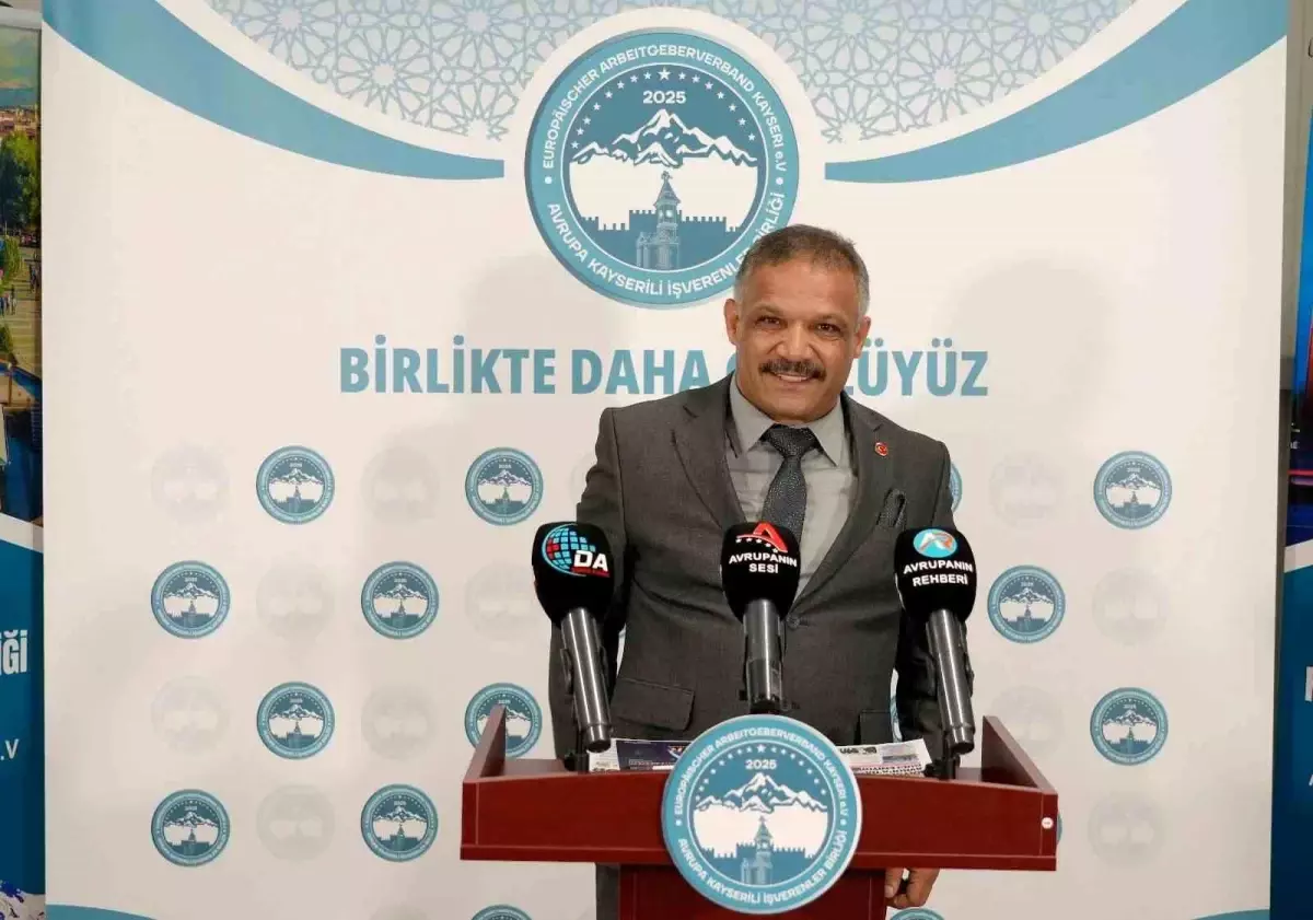 ali hizar baki ersoyun kayserispora destegi takdire sayan 5FKqUwhc.jpg