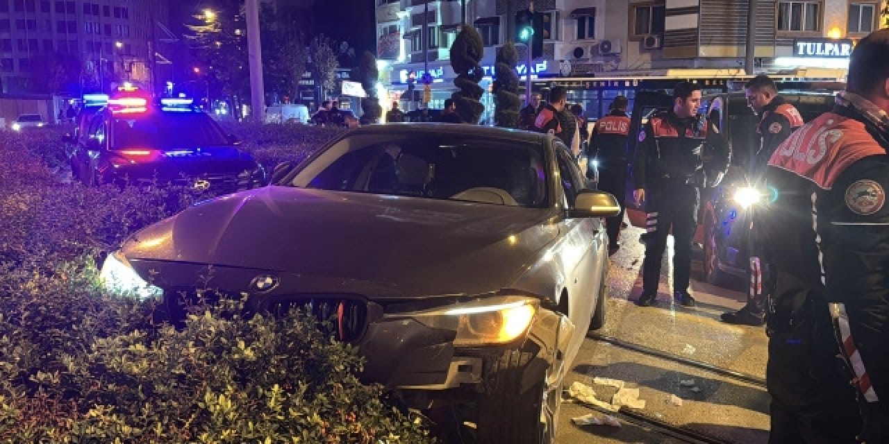 polisten kacmaya calisti kaza yapti ehliyetsiz ve uyusturucuyla yakalandi NXQ4Wd8O.jpg