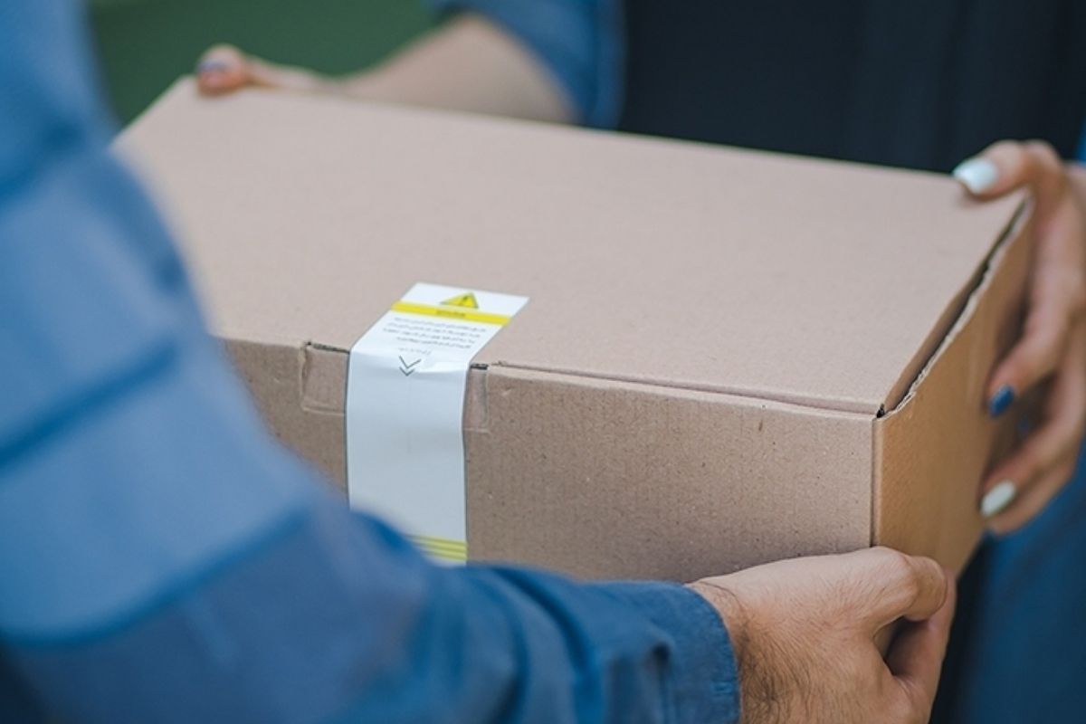 posta sektorunun geliri 2025in ilk yarisinda 77 milyar lirayi asti hklGgmWI.jpg