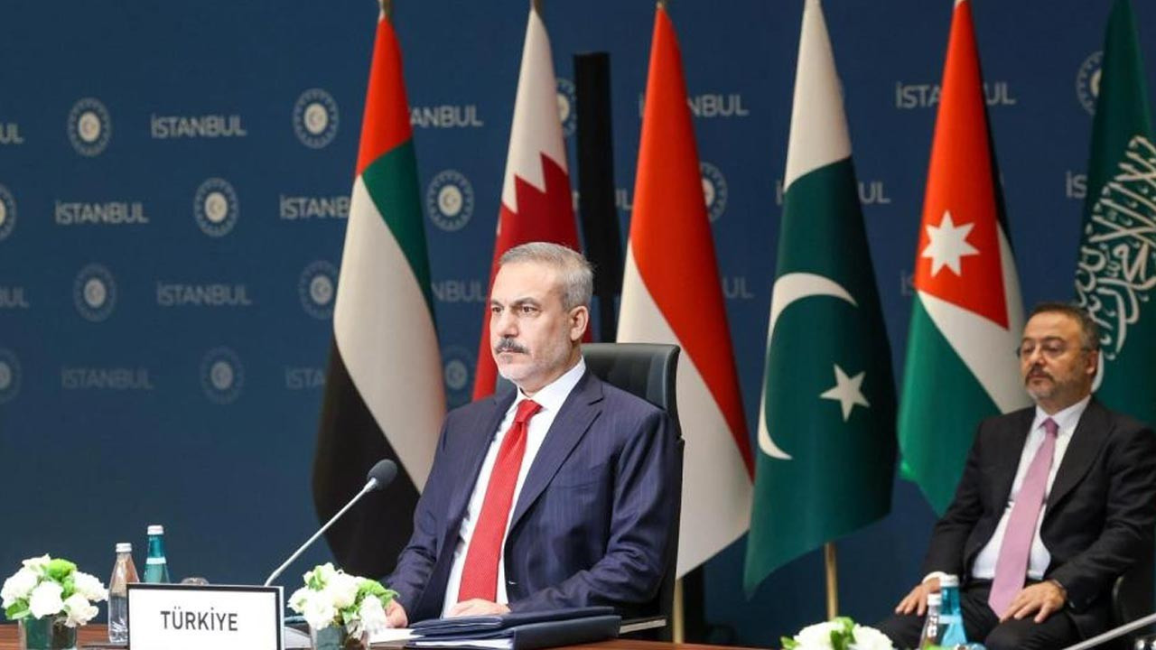 istanbulda kritik gazze zirvesi bakan fidan tasin altina elimizi koymaya haziriz LyKurLqt.jpg