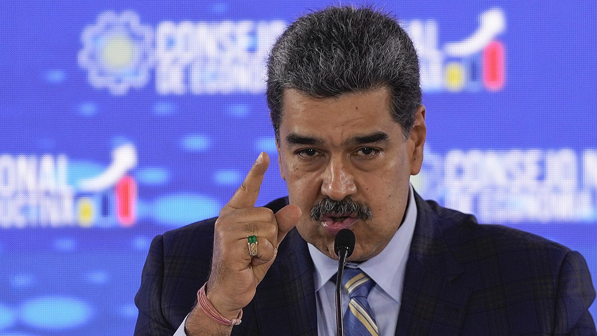 madurodan onay abdnin saldirmasi halinde venezuella silahla karsilik verecek tUQ28psw.jpg