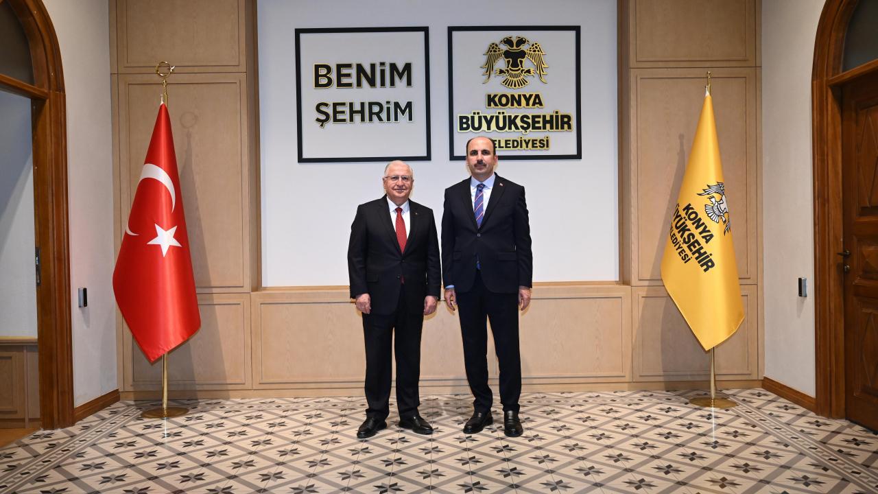 milli savunma bakani guler konya buyuksehir belediye baskani altayi ziyaret etti TC7JmMSk.jpg