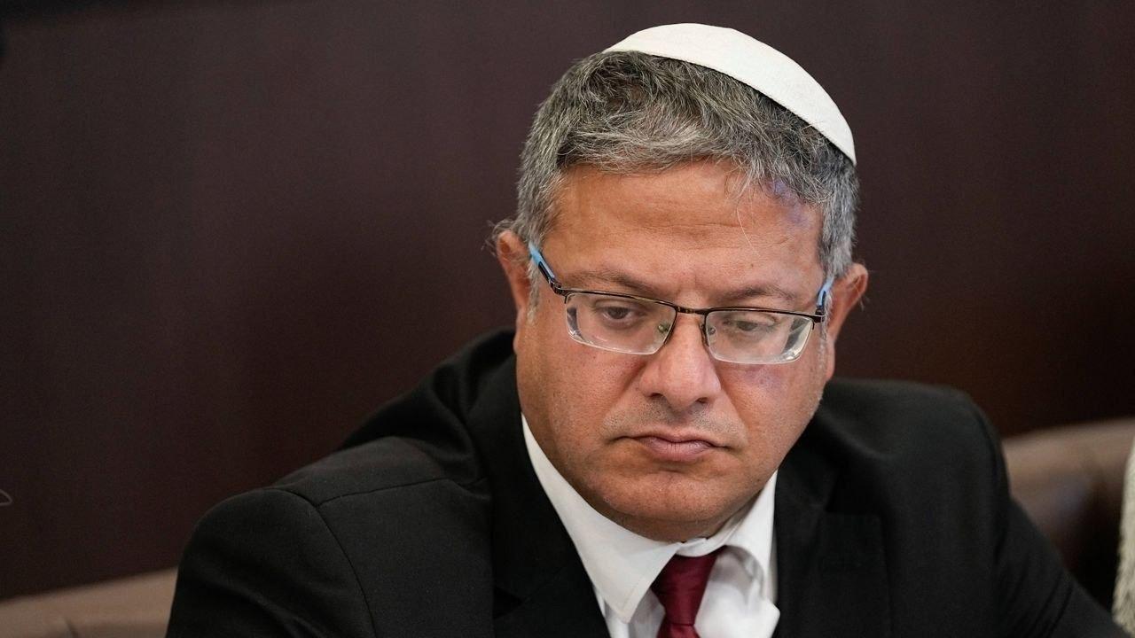 Israilli bakanin evinin yakinina iha dustu zFTPSijR